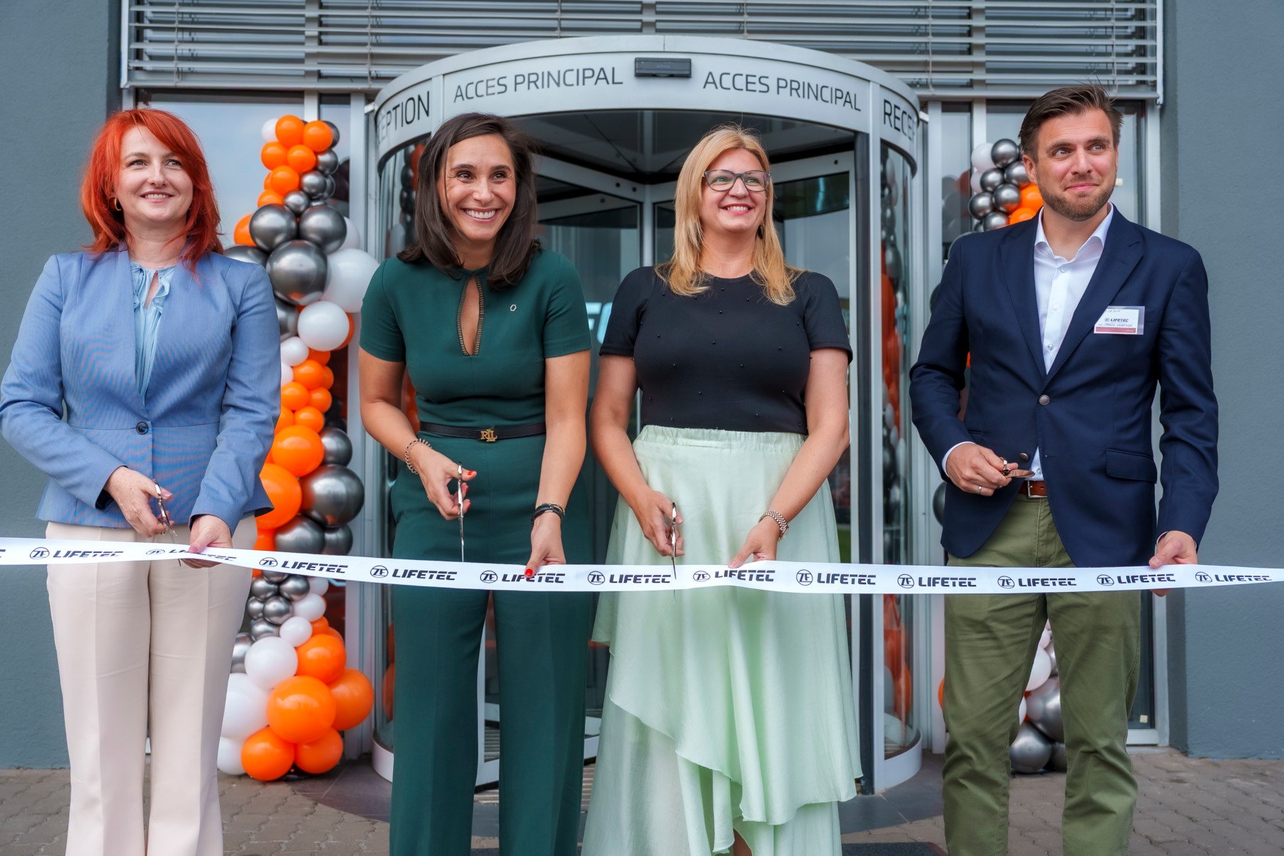 VIDEO-FOTO ZF LIFETEC a lansat în Timișoara un proiect-pilot global: showroom dedicat volanelor și airbagurilor