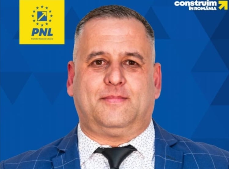 A fost arestat profesorul de religie din Teleorman care ar fi bătut și violat o elevă de 14 ani / Marius Lucian Chiurtu e consilier local și a candidat la Primărie de două ori, în 2020 din partea PSD și PNL