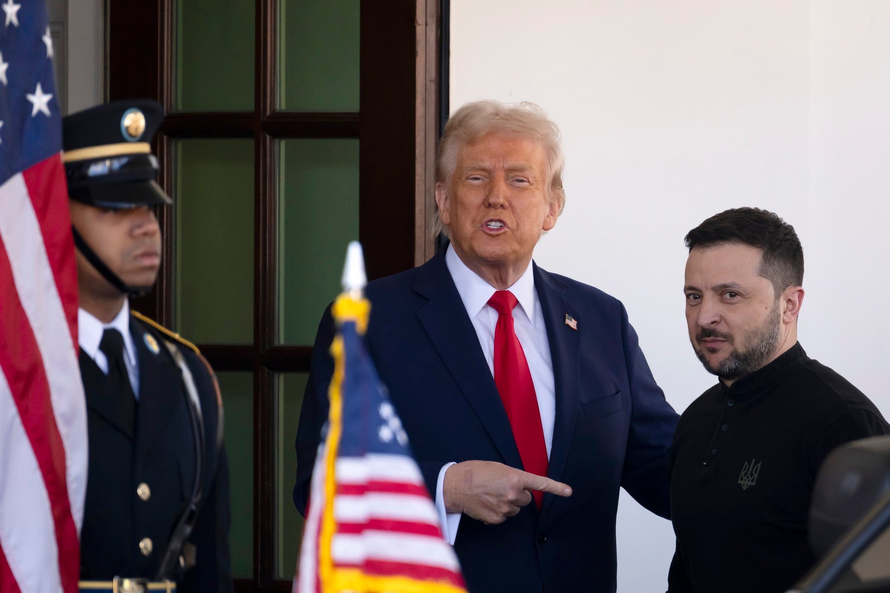 Zelenski, la Washington, înainte de întâlnirea cu liderul SUA: „Ucrainenii luptă pentru pământul lor, pentru independenţa lor” / Trump: „Ucraina nu poate adera la NATO. Unele lucruri nu se schimbă niciodată” / 6 lideri europeni vor merge la Casa Albă să facă lobby pentru Ucraina