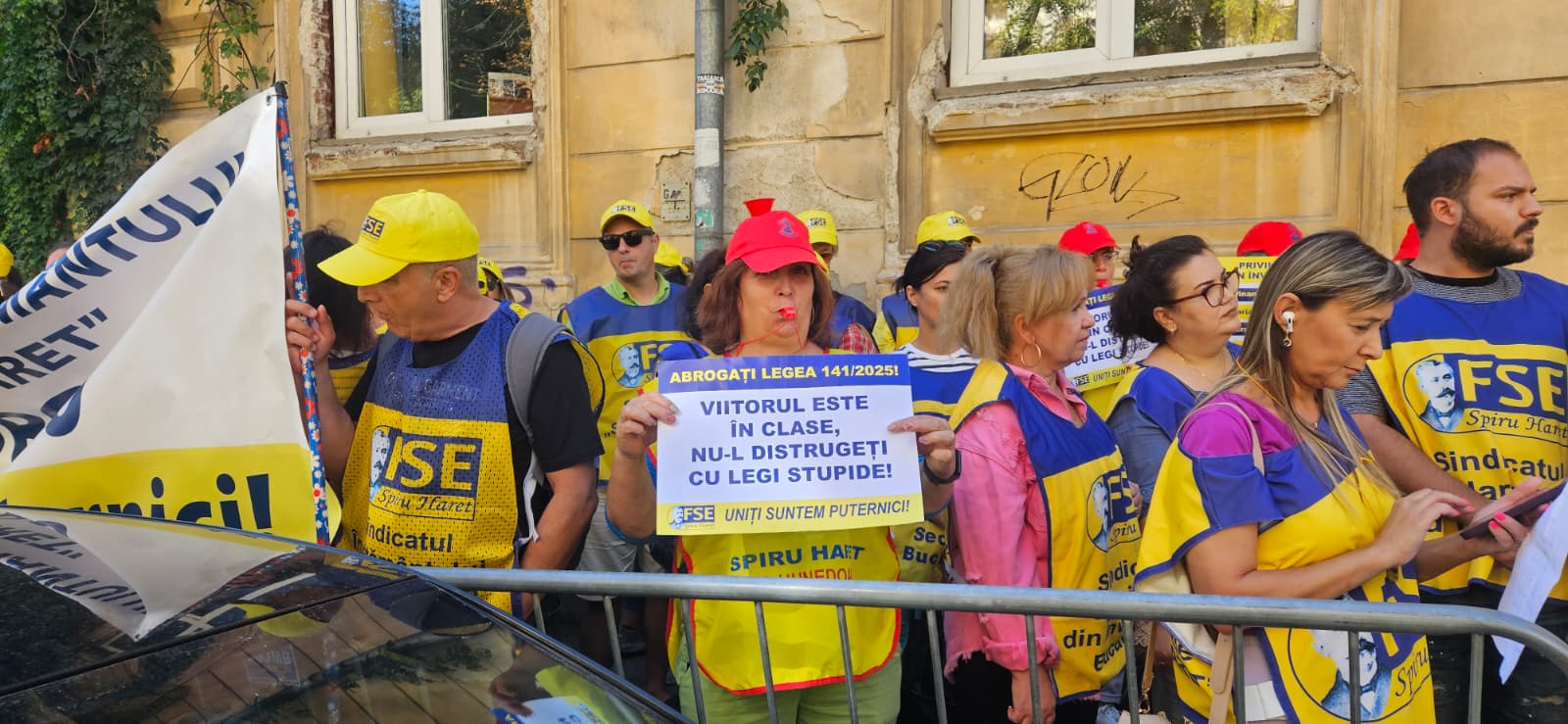 Trei sindicate din Educaţie anunţă protest la Guvern și marș până la Palatul Cotroceni în prima zi de școală, pe 8 septembrie