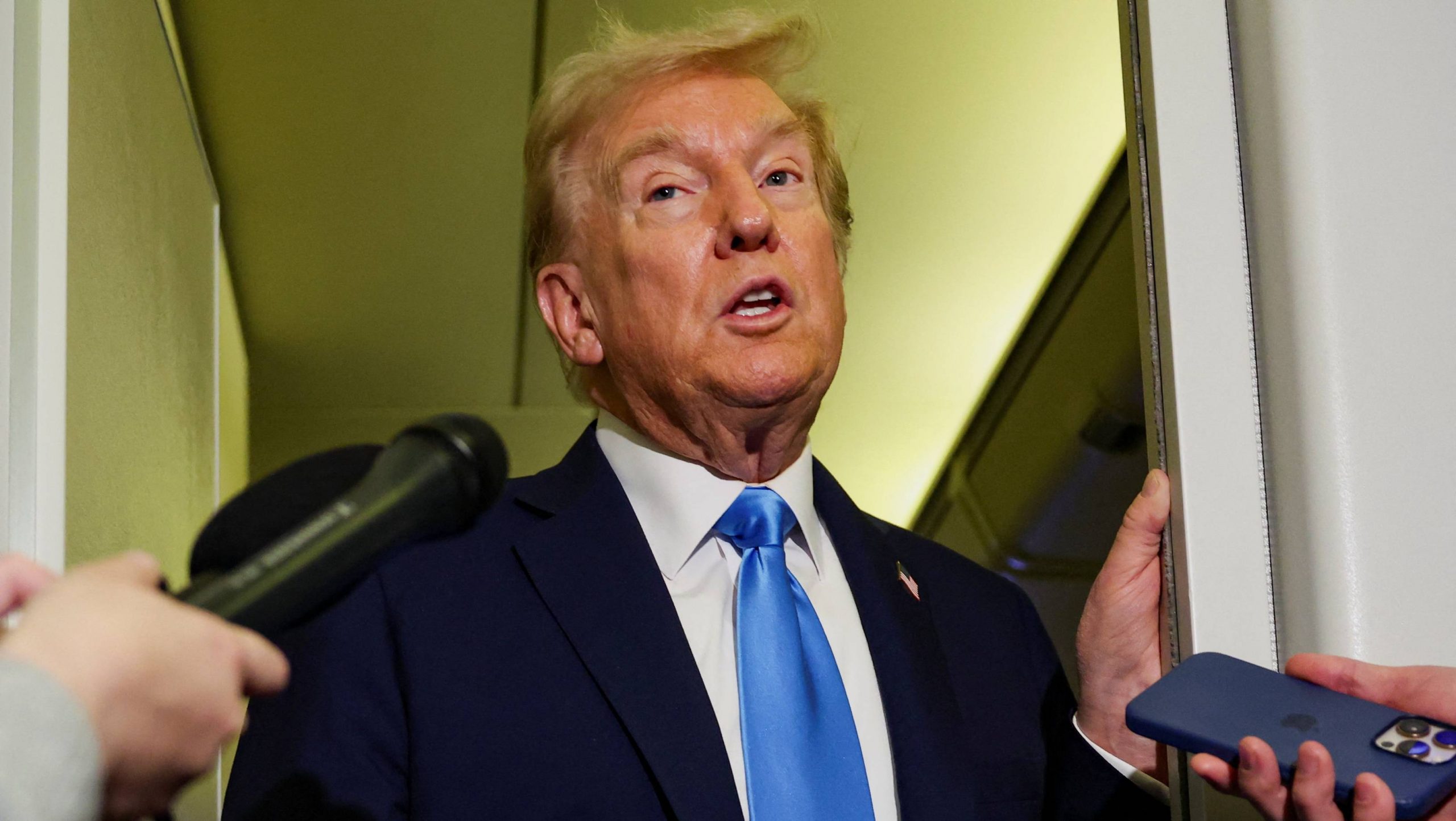 Ce spune Trump despre măsurile luate de regele Charles împotriva fratelui său, Andrew, după scandalul Epstein